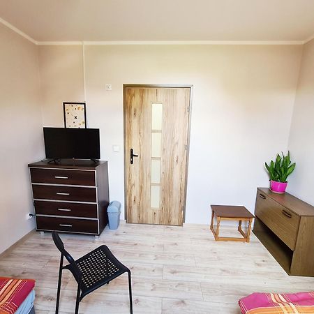 W20 Hostel Goledzinow Экстерьер фото