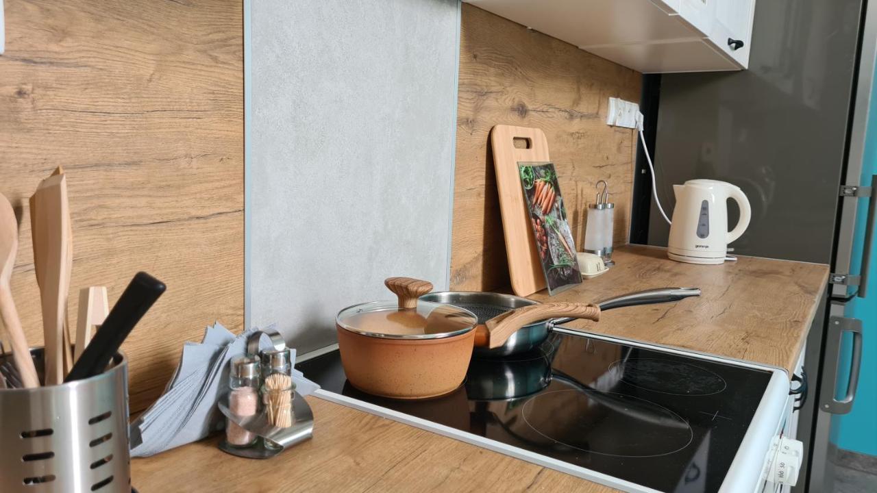 W20 Hostel Goledzinow Экстерьер фото