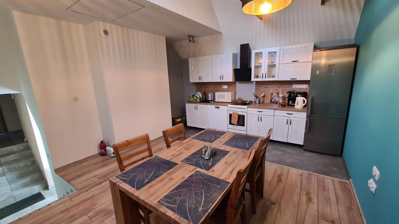 W20 Hostel Goledzinow Экстерьер фото