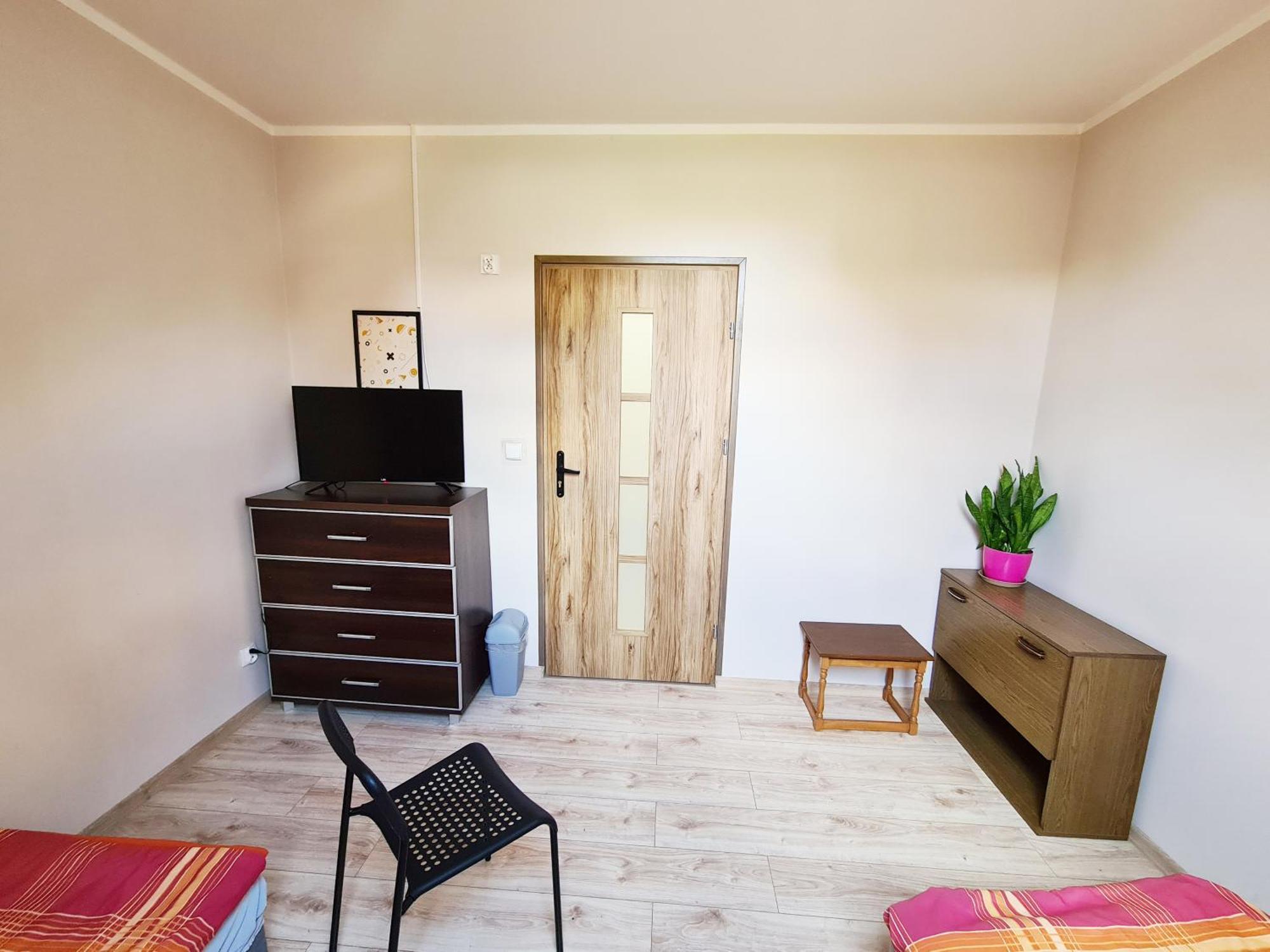 W20 Hostel Goledzinow Экстерьер фото