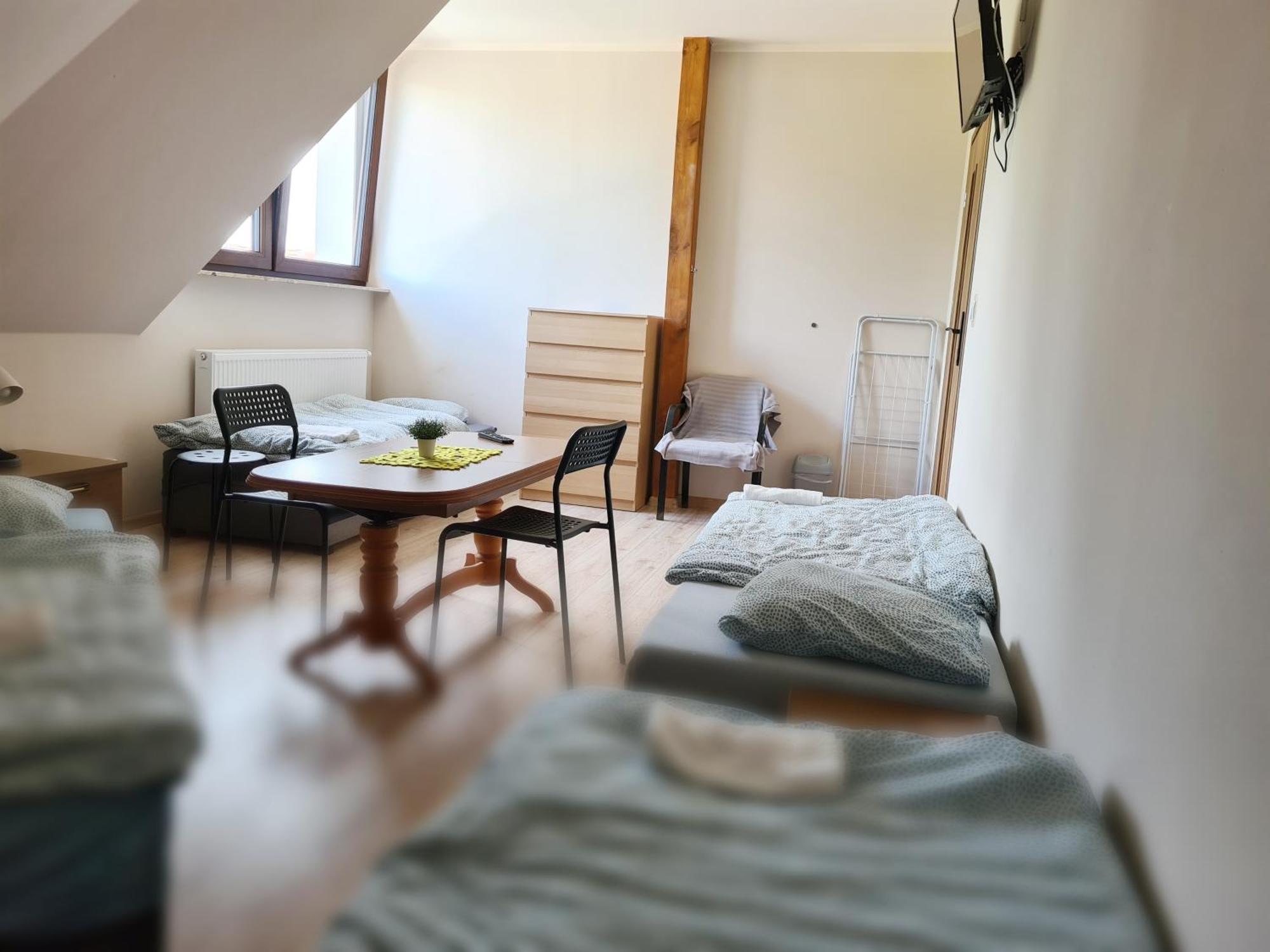 W20 Hostel Goledzinow Экстерьер фото