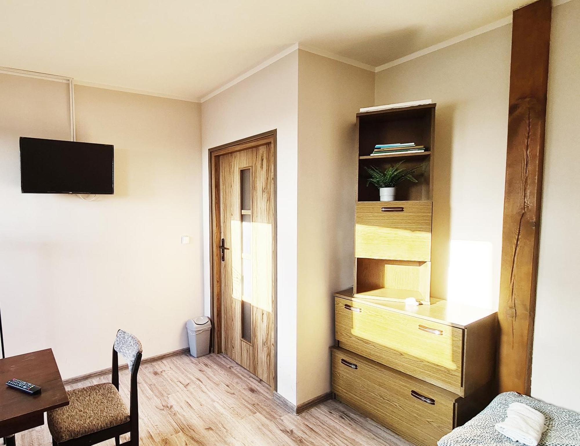 W20 Hostel Goledzinow Экстерьер фото